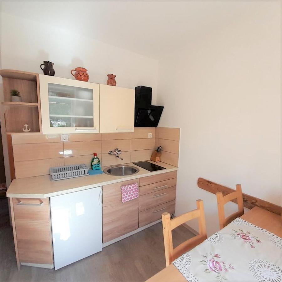 Apartmaji Pri Bosi Nogi Izola Luaran gambar