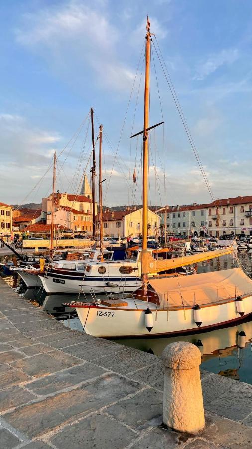 Apartmaji Pri Bosi Nogi Izola Luaran gambar