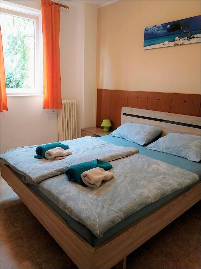 Apartmaji Pri Bosi Nogi Izola Luaran gambar