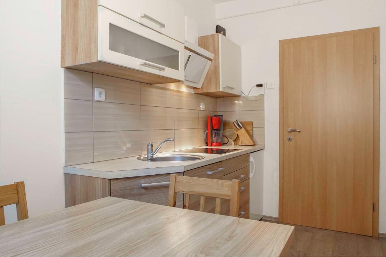 Apartmaji Pri Bosi Nogi Izola Luaran gambar